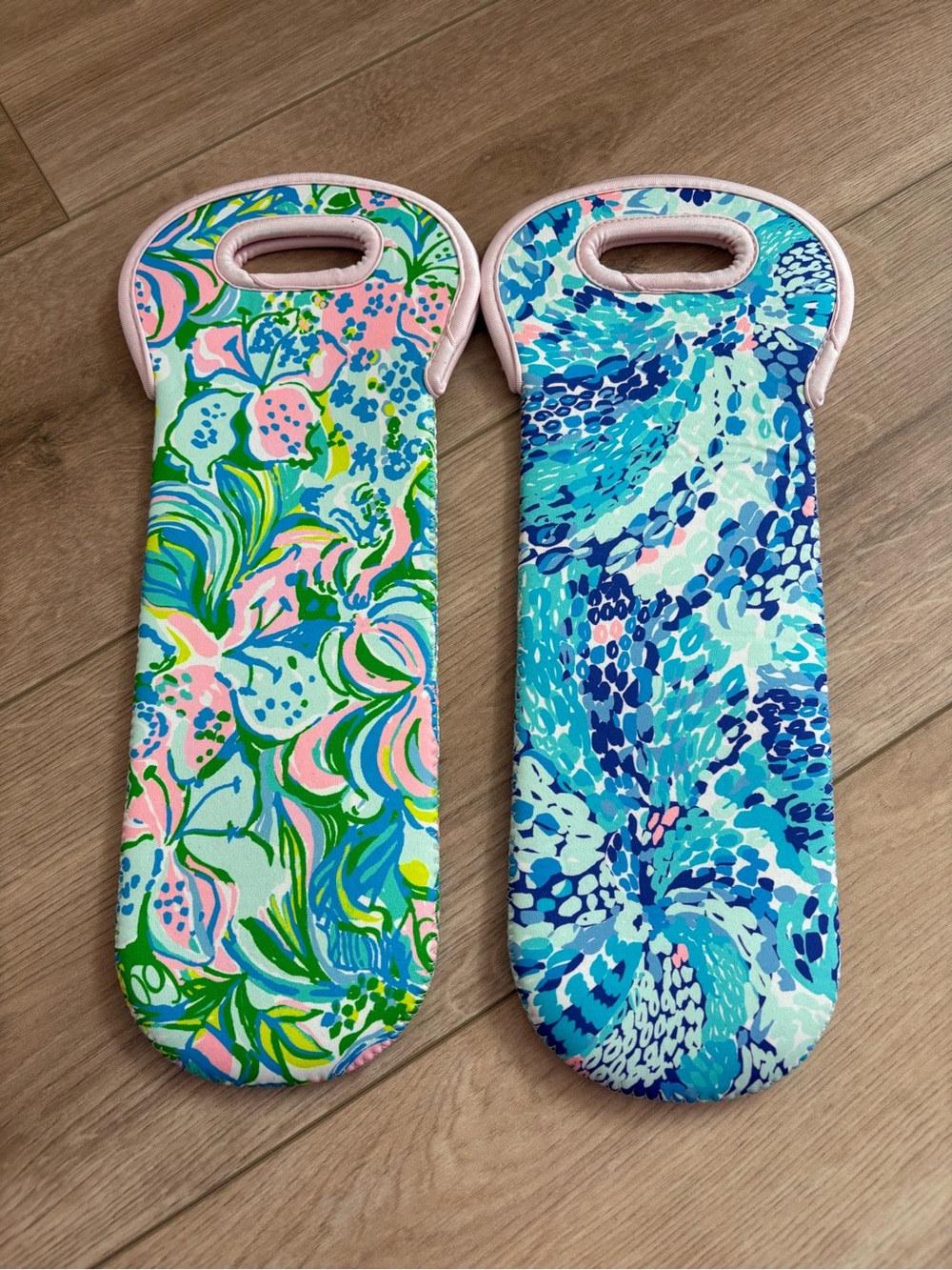 Lilly Pulitzer Pink Green Blue Patterned Neoprene Wine Tote Set of 2
